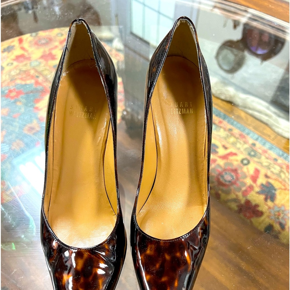 Nice Stuart Weitzman shoes.I love them but my toes won’t fit. Animal print, sz 7